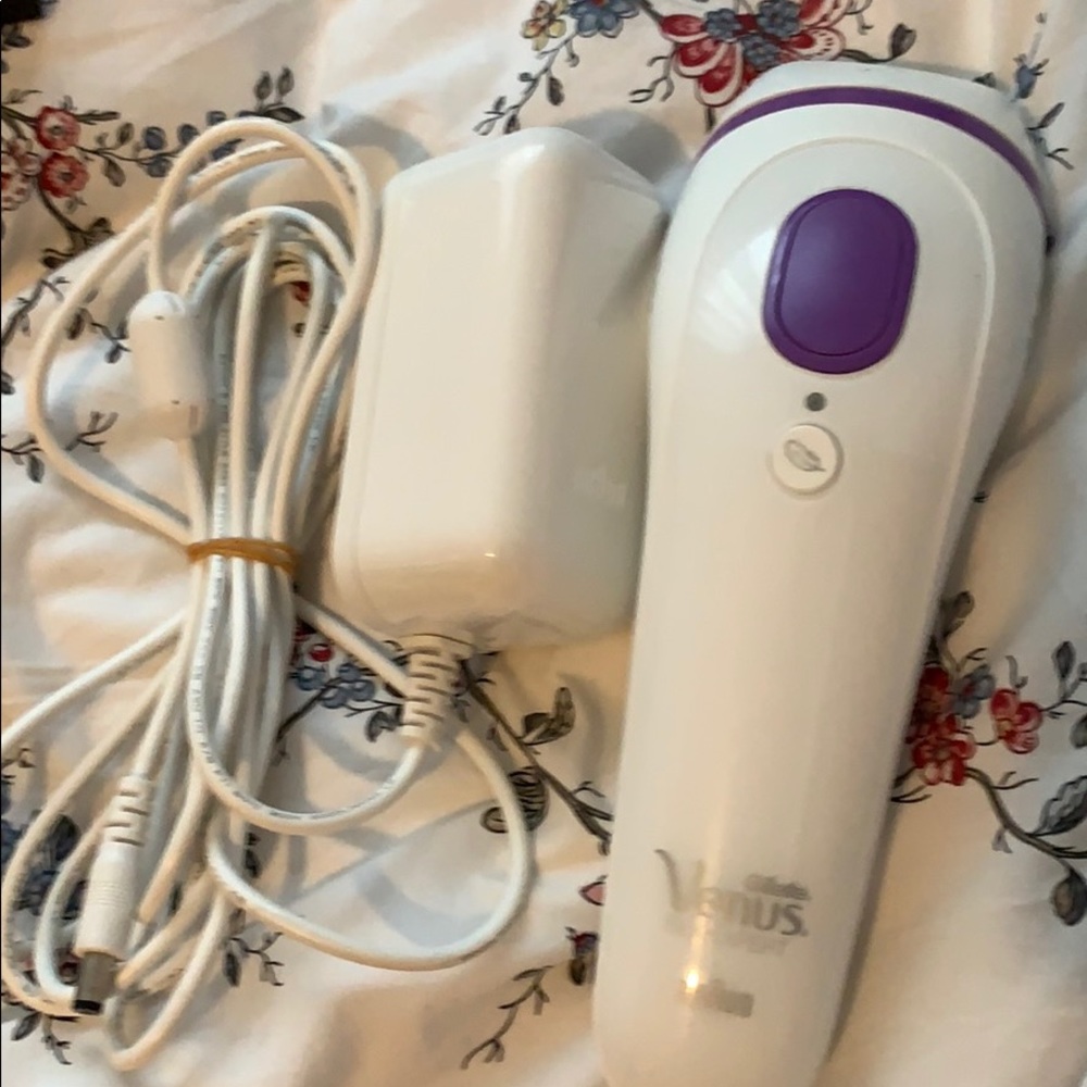 Braun Gillette Venus Silk Expert IPL Laser Hair